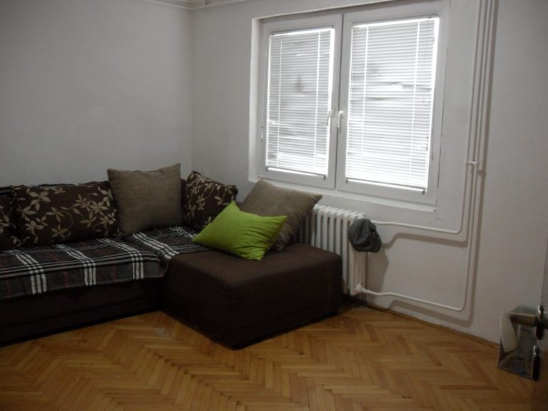 POZAREVAC STAN 55 m2 5.spr. 42.000