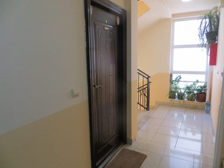 Stan Pozarevac, centar, novija gradnja, 49 m2