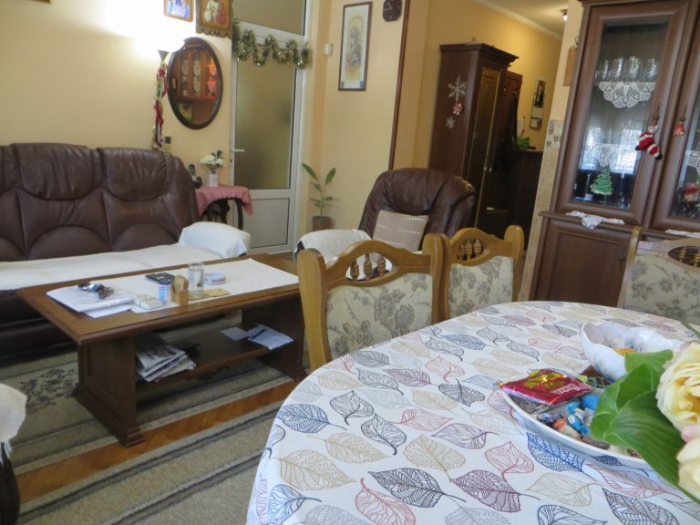 Stan Pozarevac, centar, novija gradnja, 49 m2