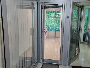 POZAREVAC, LOKAL T.C.EVROCENTAR, 37 m2 , 1.sprat