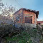 KUCA kostolacki put 102 m2+pom.obj. 57 m2, 6.48 a, u grubim radovima, 50000 EUR