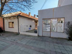 Pozarevac kuca i lokal centar plac 3.27a