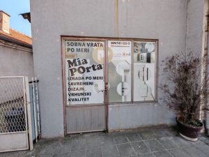Pozarevac kuca i lokal centar plac 3.27a