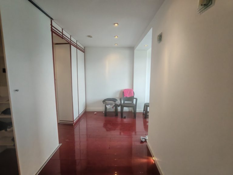 Pozarevac stan 60 m2, 5.spr, CG Tabačnica 78.000