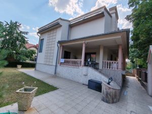 Pozarevac kuca Busije 300 m2, 4.89 ara, CG