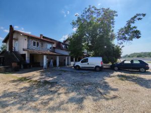 Pozarevac Restoran 650 m2 11,40 ari beogradski put
