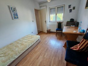 Pozarevac kuca ,Beogradski put, 112m2 i pom.zgr 19m2, plac 6,82a