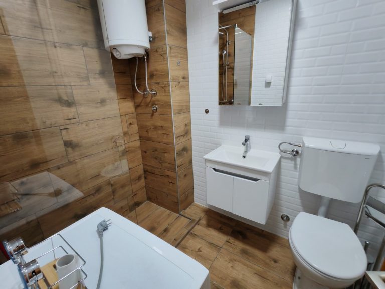 POZAREVAC IZDAVANJE CEDE VASOVICA , DJURA, 6. spr, 67m2, 350 e_mes